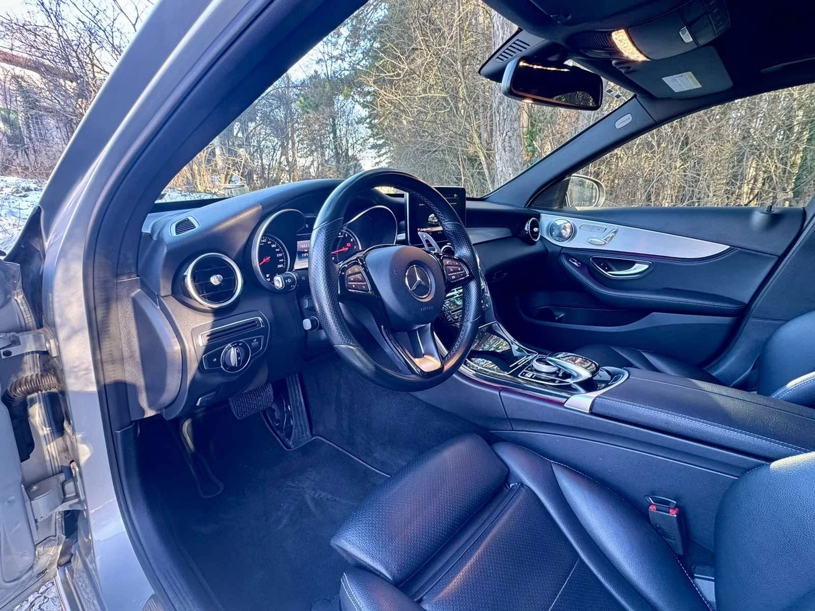 Mercedes-Benz C 300 C300 4matic, снимка 11 - Автомобили и джипове - 54653496