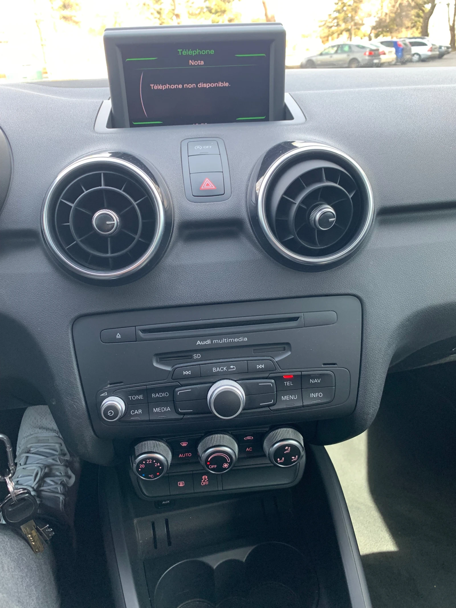 Audi A1 Ambient , снимка 4 - Автомобили и джипове - 54654635