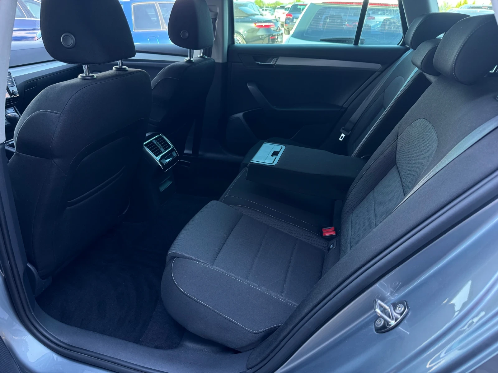 Skoda Superb 4* 4 DSG 2.0tdi 190hp, снимка 11 - Автомобили и джипове - 54918208