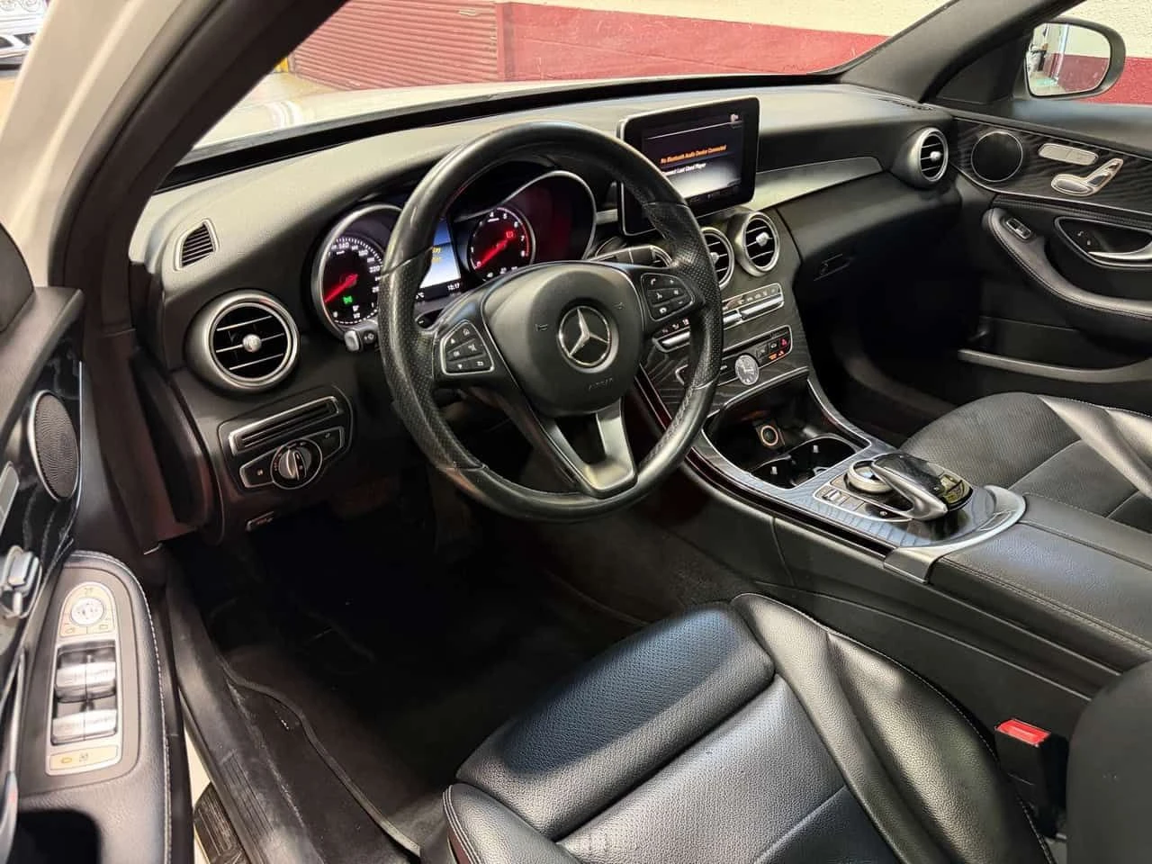 Mercedes-Benz C 300 * 4MATIC AMG PACKAGE BLUETOOTH NAVIGATION * CARFAX, снимка 15 - Автомобили и джипове - 54918527