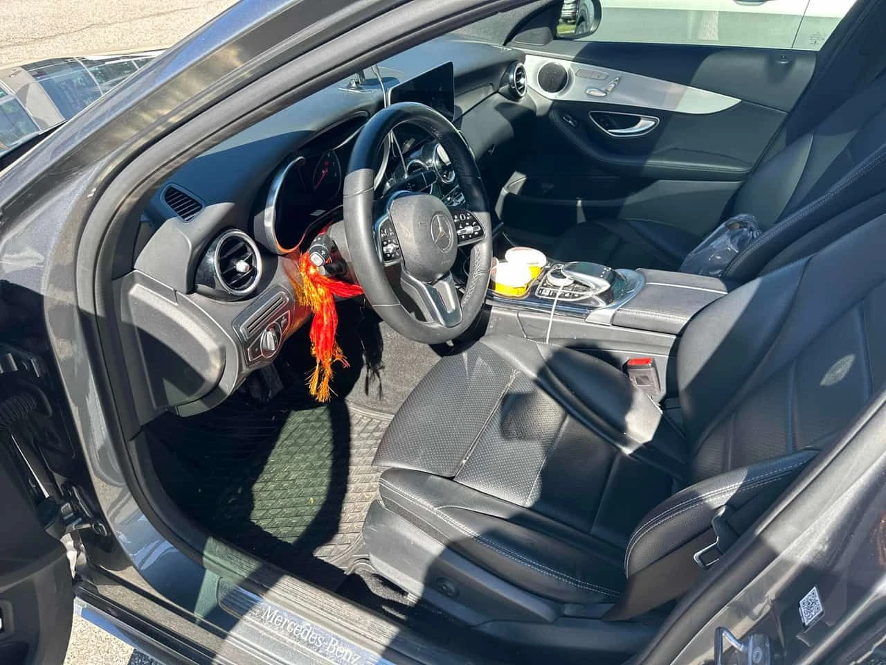 Mercedes-Benz C 300 AMG-LINE| CARFAX | БЕЗ ПЪРВОНАЧАЛНА ВНОСКА, снимка 7 - Автомобили и джипове - 54919525