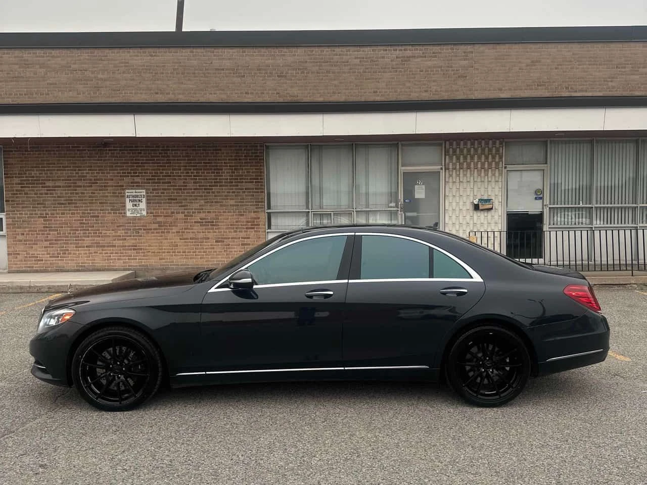 Mercedes-Benz S 550 4MATIC * ВЪЗДУШНО ОКАЧВАНЕ* ПАНОРАМА* АМБИЕНТНО*  , снимка 3 - Автомобили и джипове - 55308445