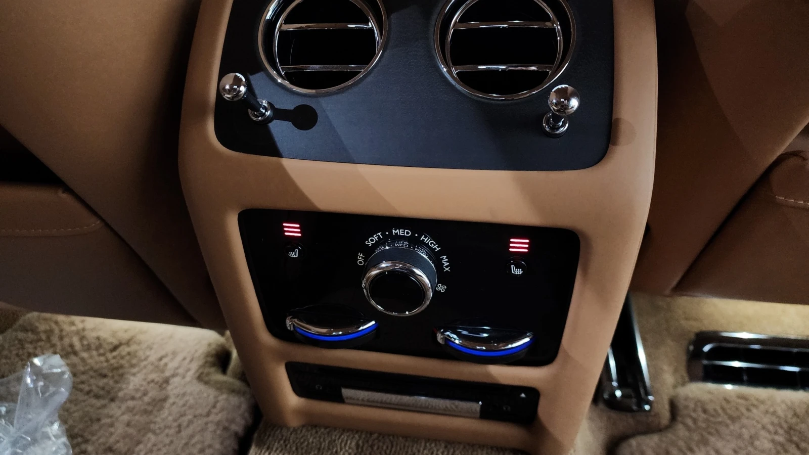 Rolls-Royce Ghost 6.7 EWB V12, снимка 15 - Автомобили и джипове - 55510439