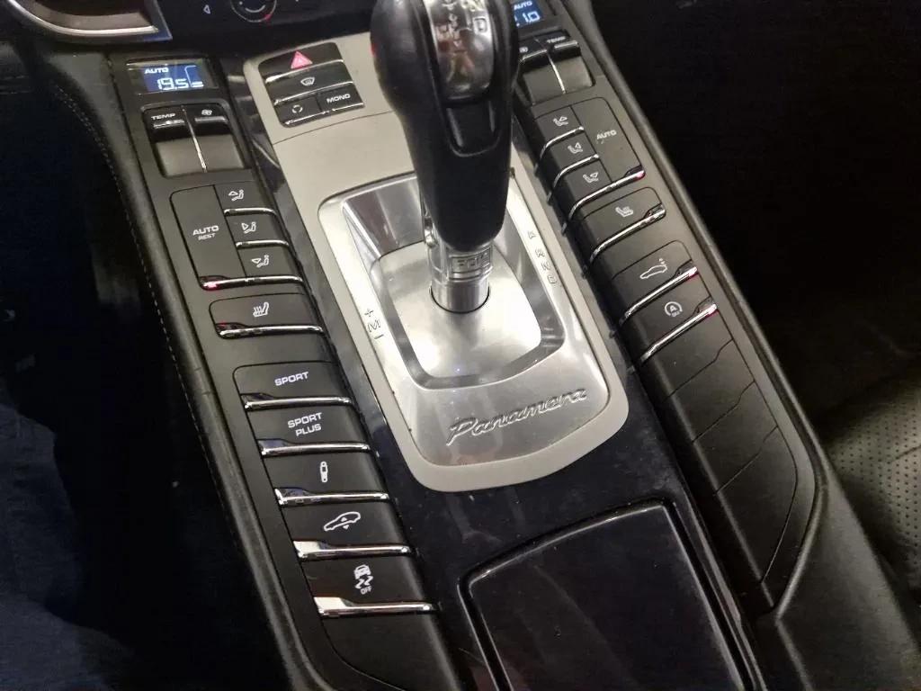 Porsche Panamera 4.8 Turbo, снимка 12 - Автомобили и джипове - 55914321