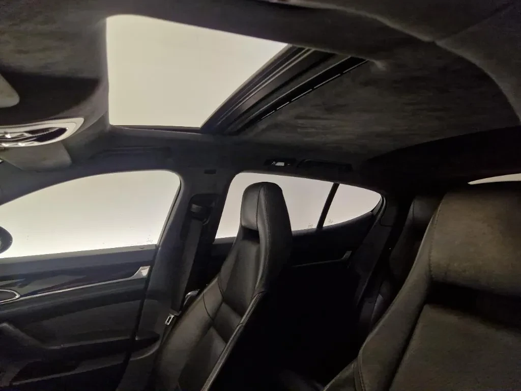 Porsche Panamera 4.8 Turbo, снимка 15 - Автомобили и джипове - 55914321