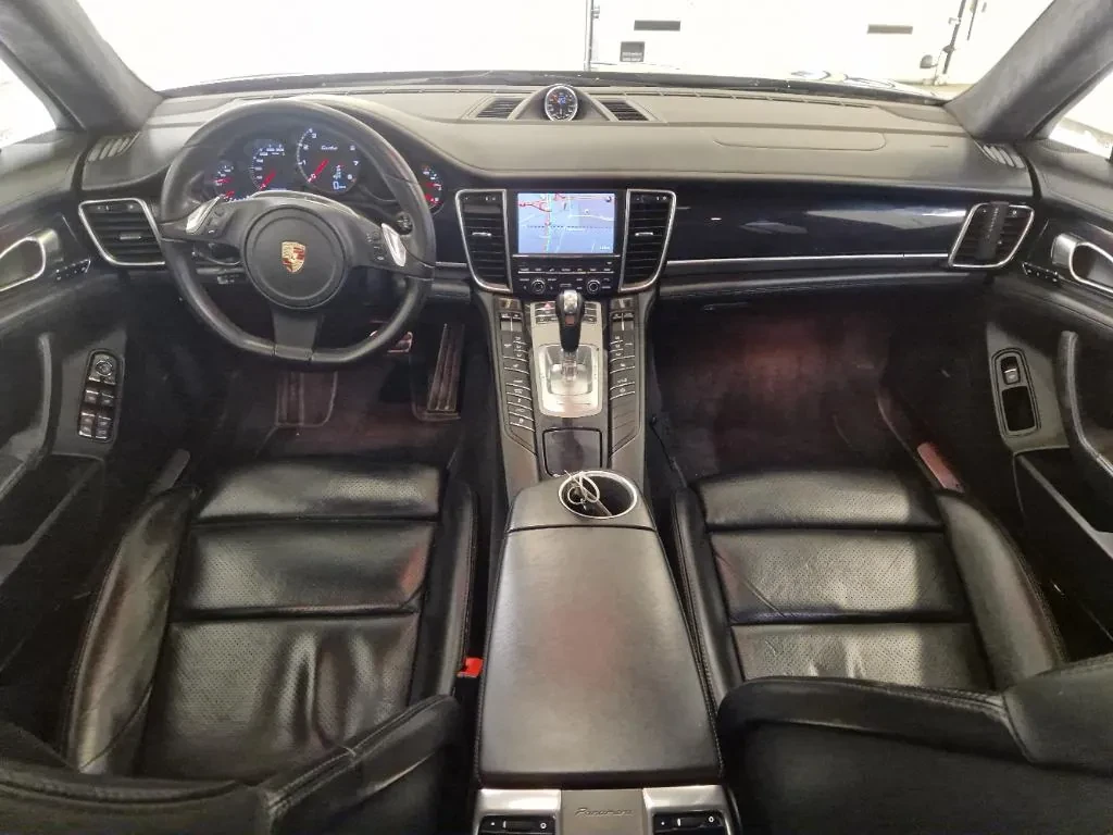Porsche Panamera 4.8 Turbo, снимка 13 - Автомобили и джипове - 55914321