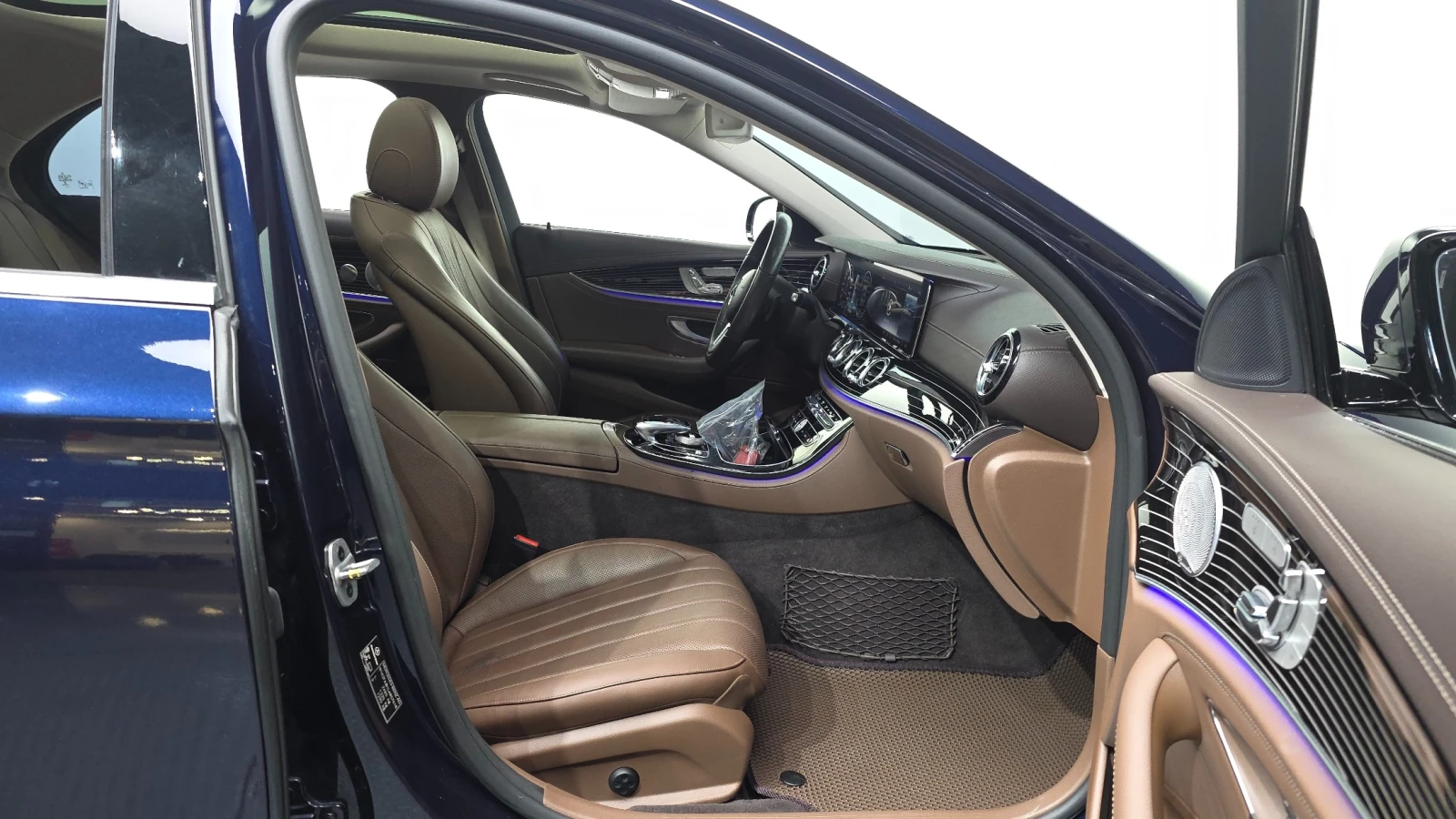 Mercedes-Benz E 450 W213 3.0 4MATIC, снимка 9 - Автомобили и джипове - 55987376