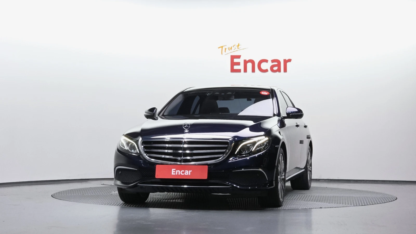 Mercedes-Benz E 450 W213 3.0 4MATIC, снимка 3 - Автомобили и джипове - 55987376