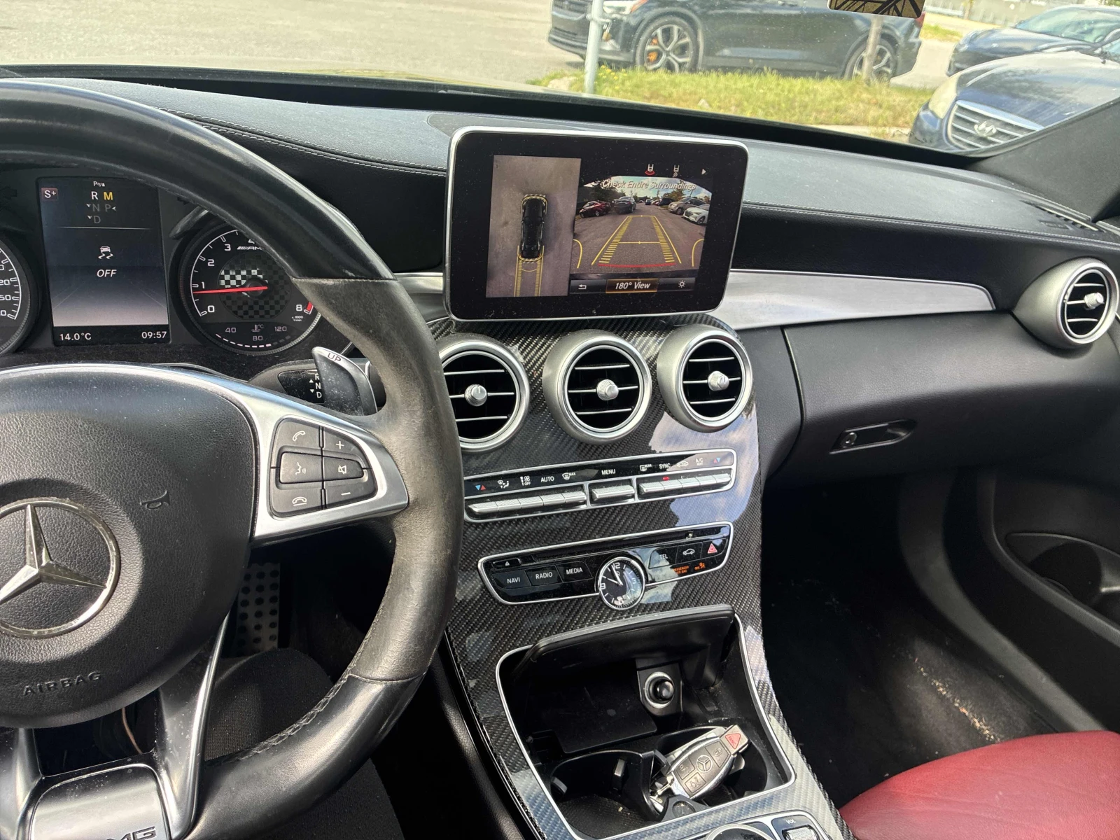 Mercedes-Benz C 43 AMG / Distronic / 360 / Burmester / Carfax, снимка 9 - Автомобили и джипове - 56047581
