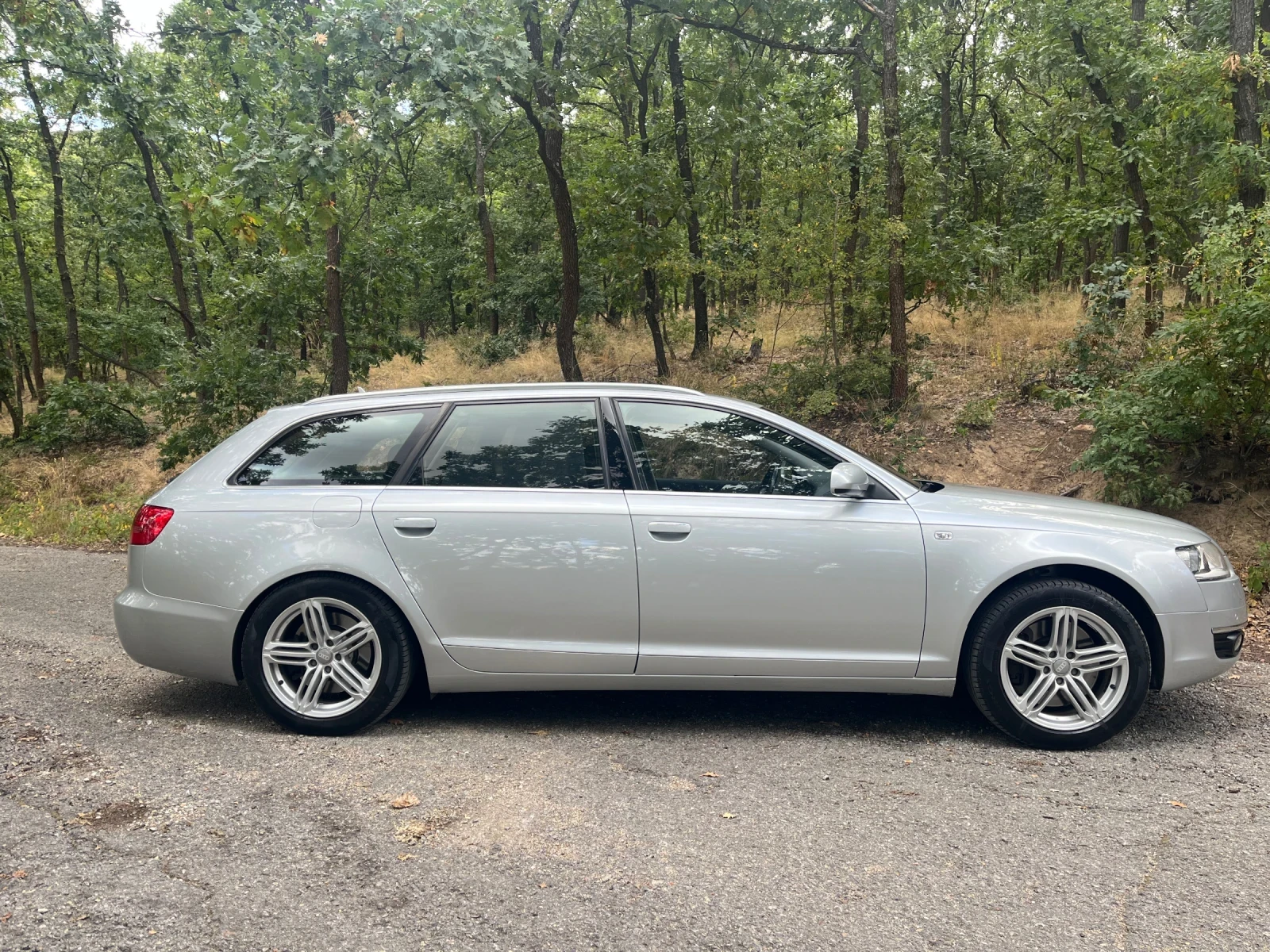 Audi A6 3.0TDI/233hp/QUATTRO/BOSE/Bi-Xenon/FULL, снимка 2 - Автомобили и джипове - 56181369