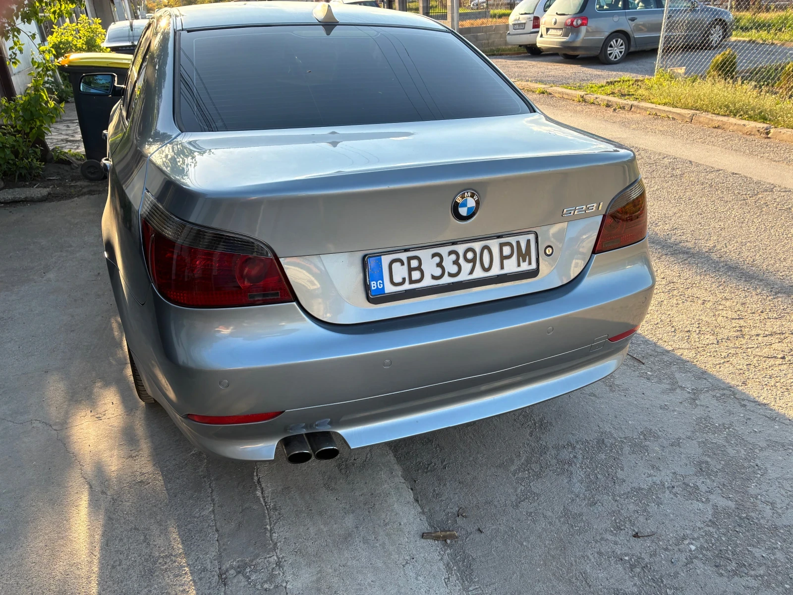 BMW 523, снимка 2 - Автомобили и джипове - 56727692