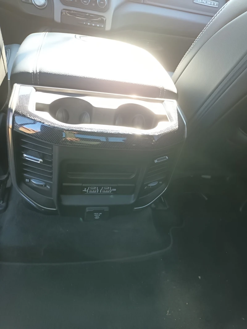 Dodge RAM 1500 Sport 4x4, снимка 11 - Автомобили и джипове - 52533829