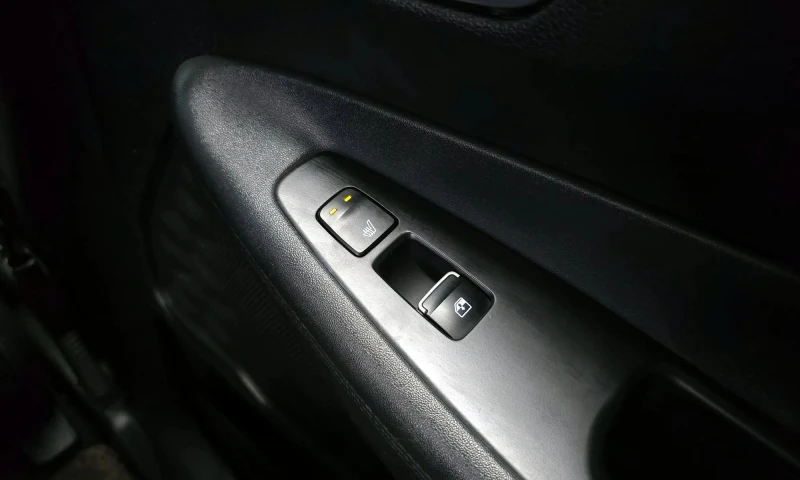 Hyundai Santa fe Diesel 2.2 2Wd Prestige, снимка 17 - Автомобили и джипове - 52624694