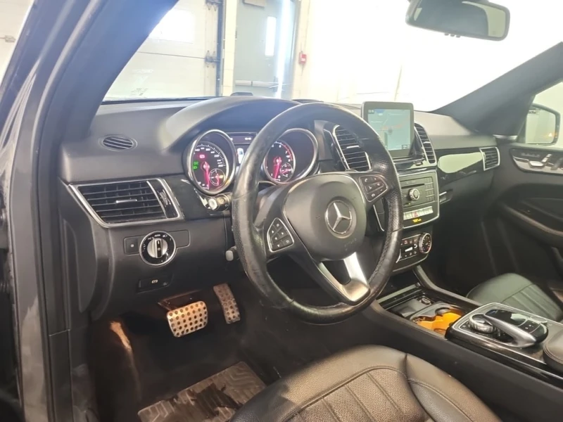 Mercedes-Benz GLE 2017 400 * CARFAX * БЕЗ ПЪРВОНАЧАЛНА ВНОСКА, снимка 10 - Автомобили и джипове - 53095369