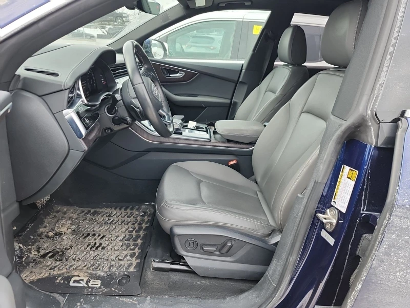 Audi Q8 TECHNIK С РЕГИСТРАЦИЯ & АВТО КРЕДИТ, снимка 8 - Автомобили и джипове - 53386318