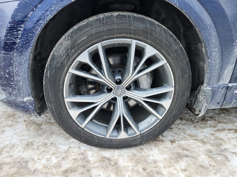 Audi Q8 TECHNIK С РЕГИСТРАЦИЯ & АВТО КРЕДИТ, снимка 7 - Автомобили и джипове - 53386318