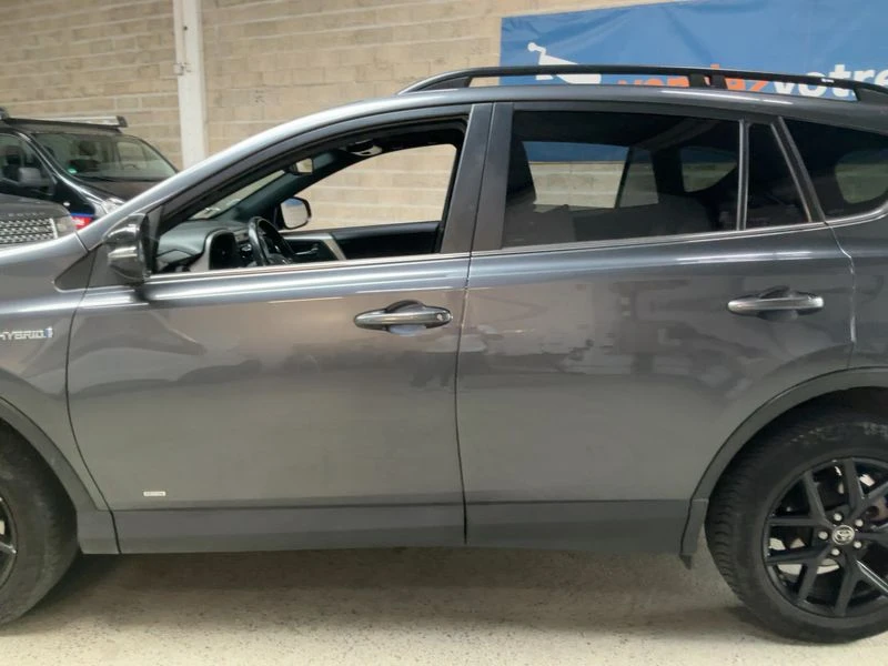 Toyota Rav4, снимка 4 - Автомобили и джипове - 54910302