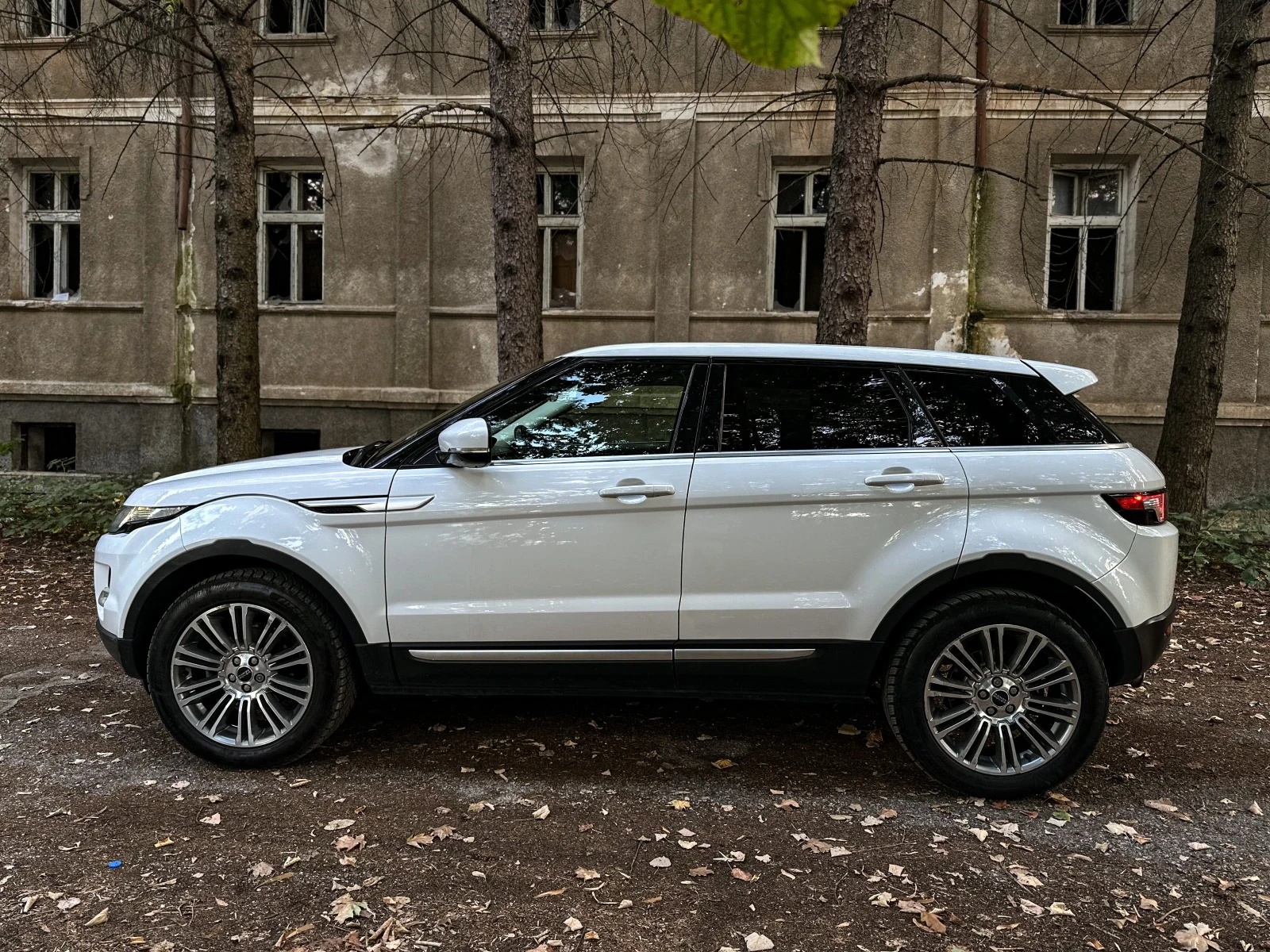 Land Rover Range Rover Evoque 2.2SD4 - изображение 7