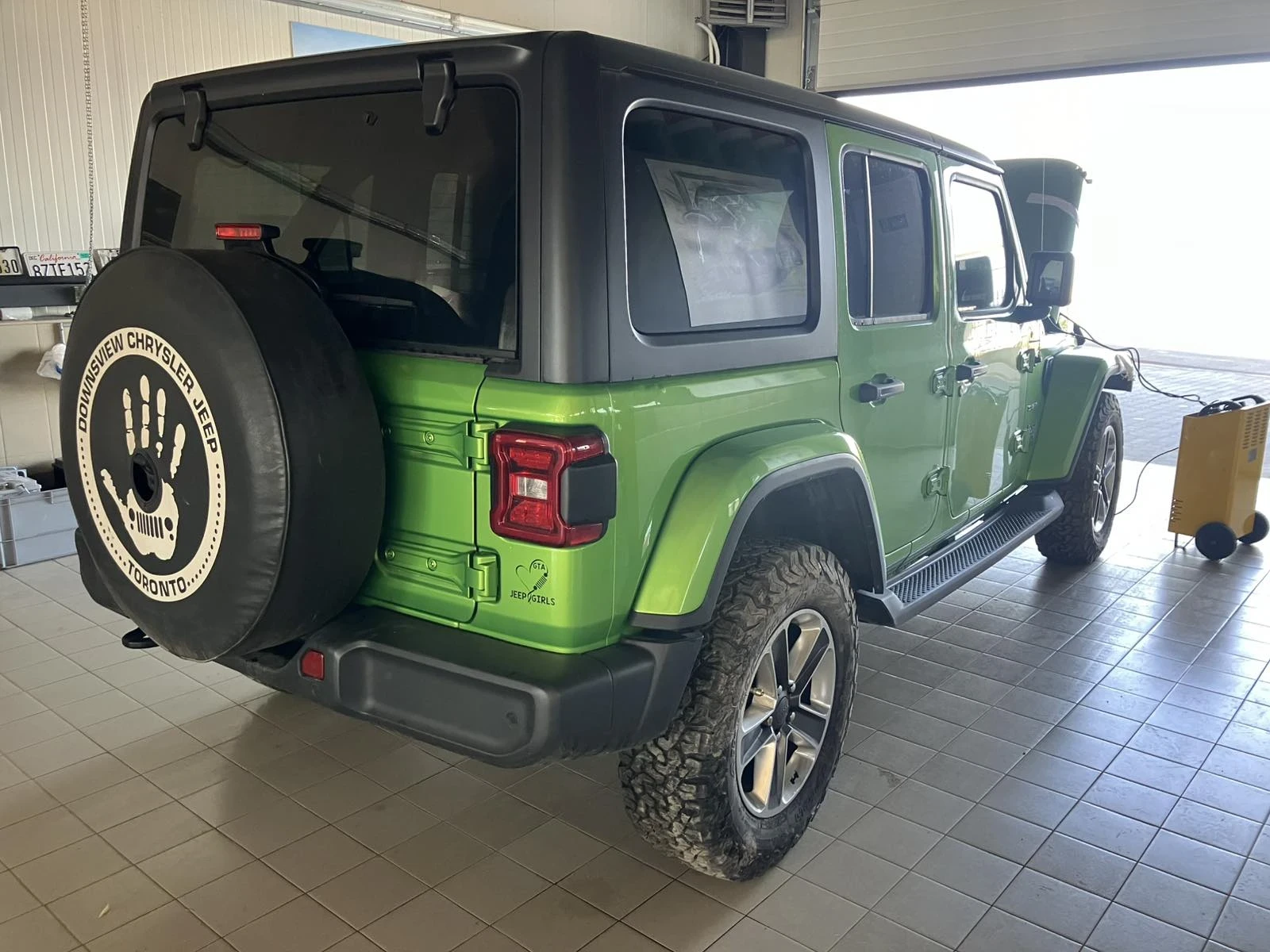 Jeep Wrangler JL Sahara 3.6 и 2.2d на части - изображение 9