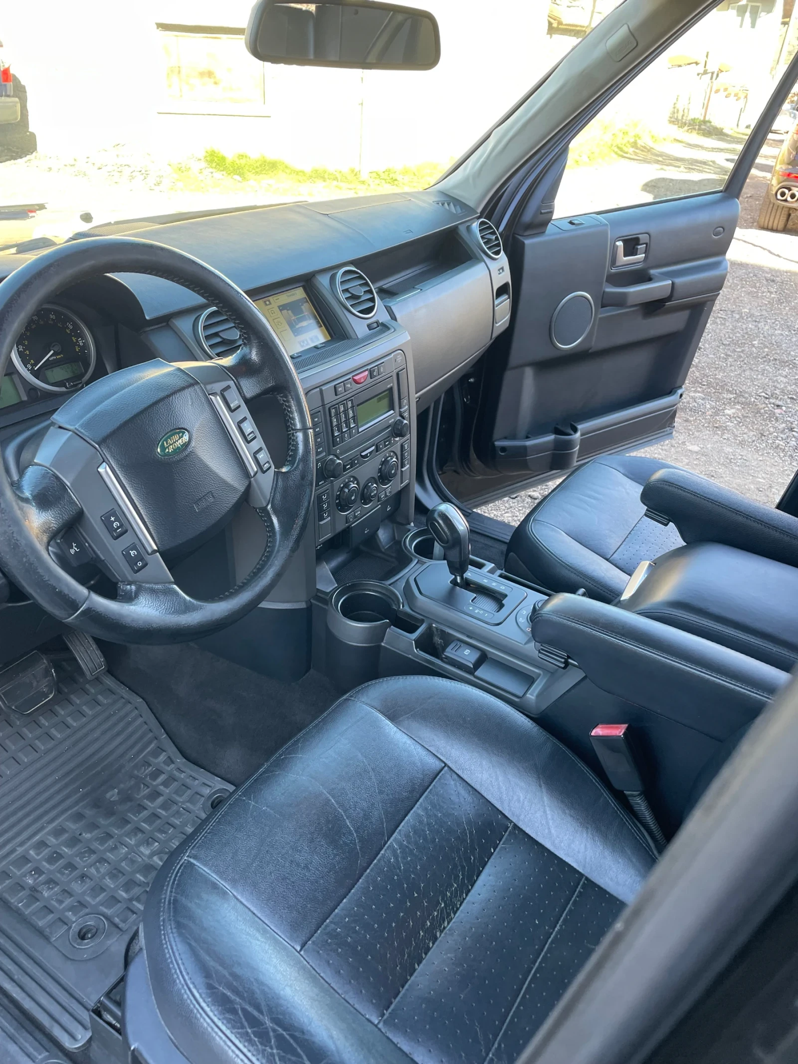 Land Rover Discovery LR3, снимка 6 - Автомобили и джипове - 54936434