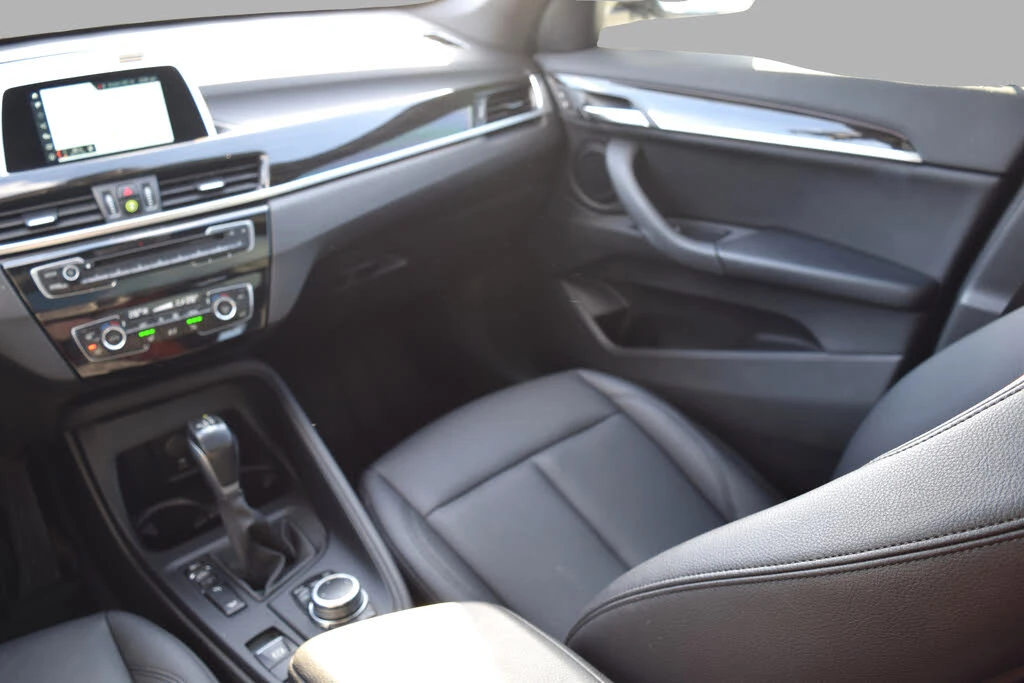 BMW X1, снимка 12 - Автомобили и джипове - 54538079