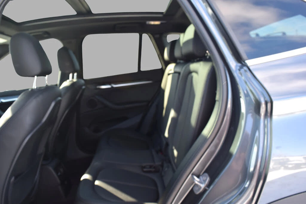 BMW X1, снимка 16 - Автомобили и джипове - 54538079