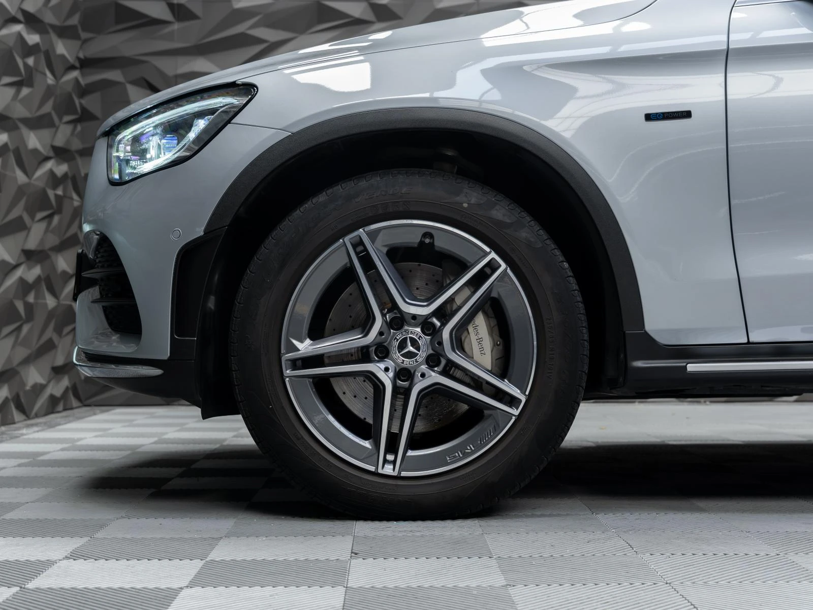 Mercedes-Benz GLC 300 300E* 4MATIC* PANO* CAM* ПОДГРЕВ* , снимка 11 - Автомобили и джипове - 55429244