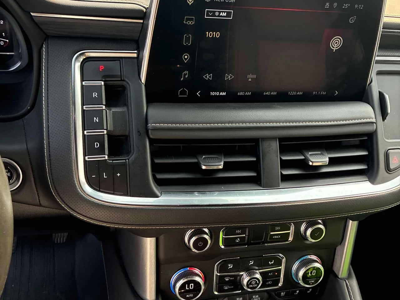 Gmc Yukon * SLT * CARFAX * ЦЕНА ДО БГ, снимка 13 - Автомобили и джипове - 55468415
