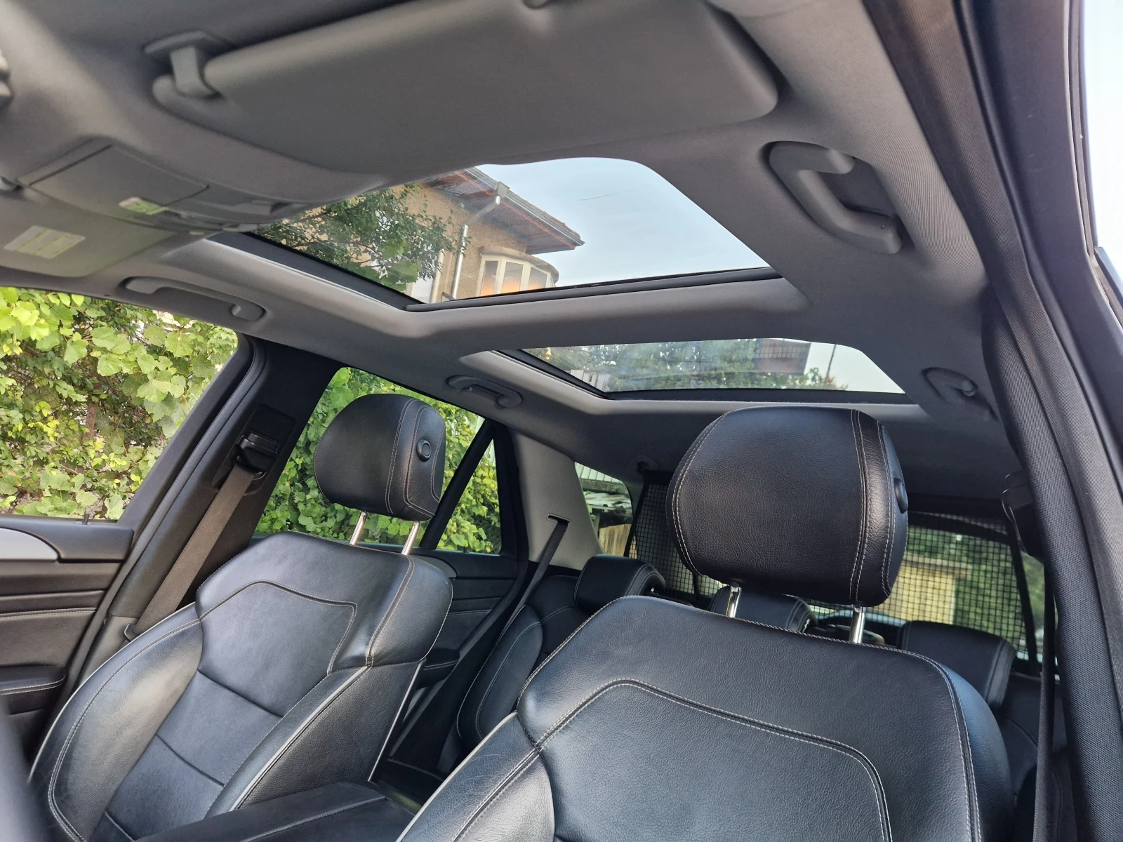 Mercedes-Benz ML 350 AMG Панорама Подгрев, снимка 12 - Автомобили и джипове - 55746941