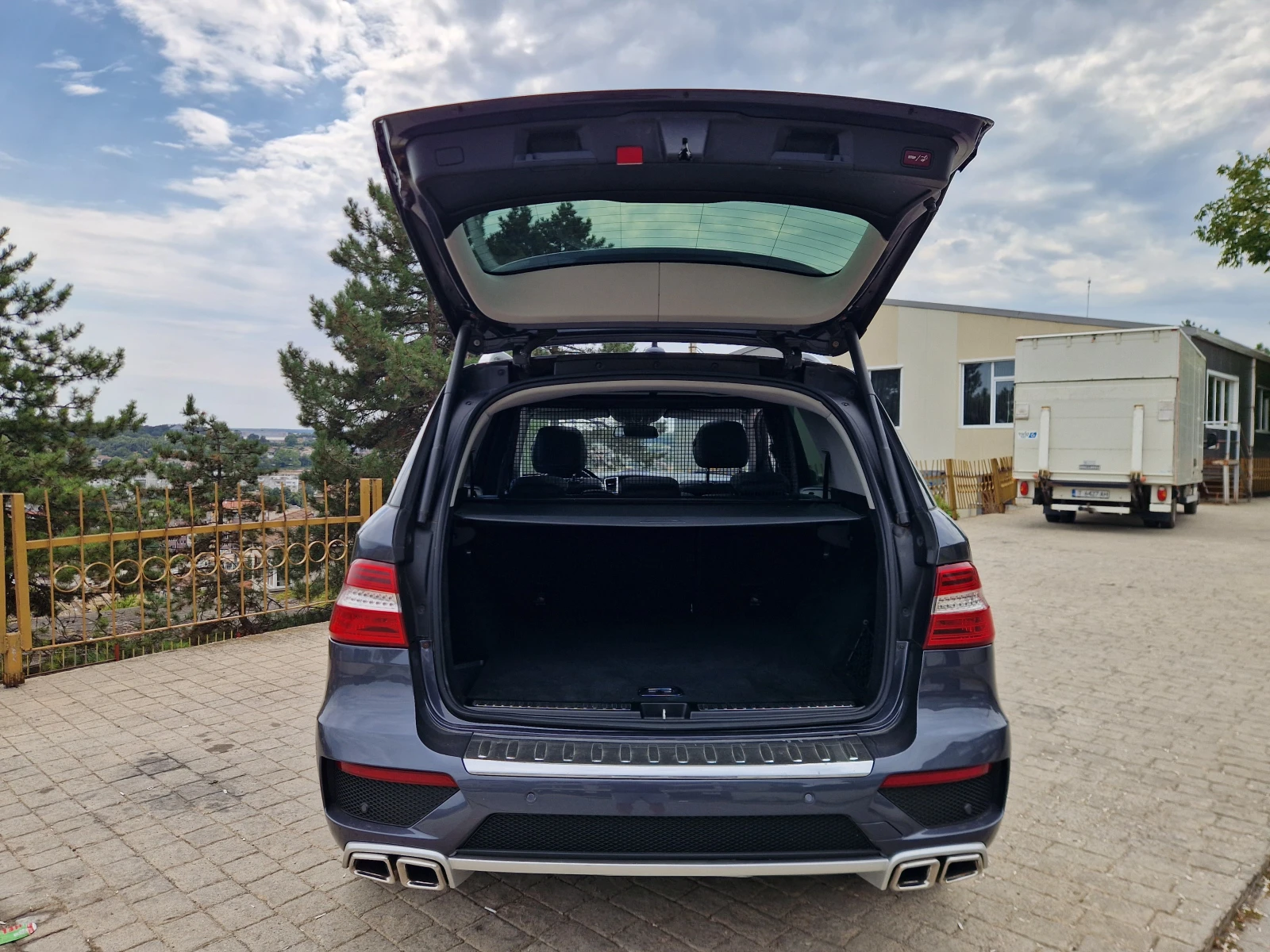 Mercedes-Benz ML 350 AMG Панорама Подгрев, снимка 6 - Автомобили и джипове - 55746941