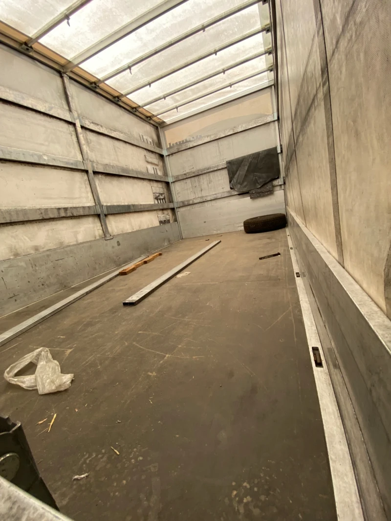 Mercedes-Benz Sprinter 316 KEYLESS СПАЛНА КАБИНА 6 скорости , снимка 16 - Бусове и автобуси - 52655995