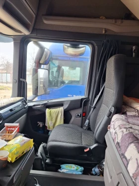 Обява за продажба на Scania R450 ~67 800 EUR - изображение 5 | Auto.bg Обява за продажба на Scania R450 ~67 800 EUR - изображение 5