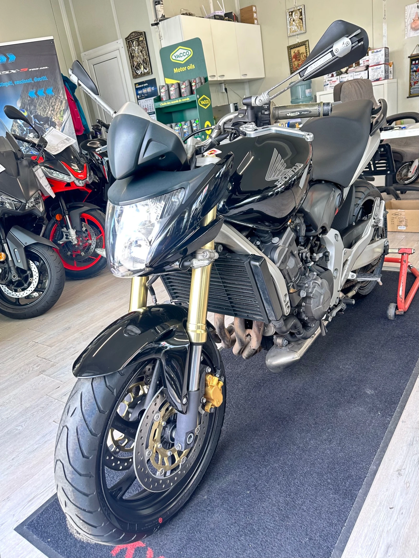 Honda Hornet 600i 04.2007г., снимка 7 - Мотоциклети и мототехника - 54619549