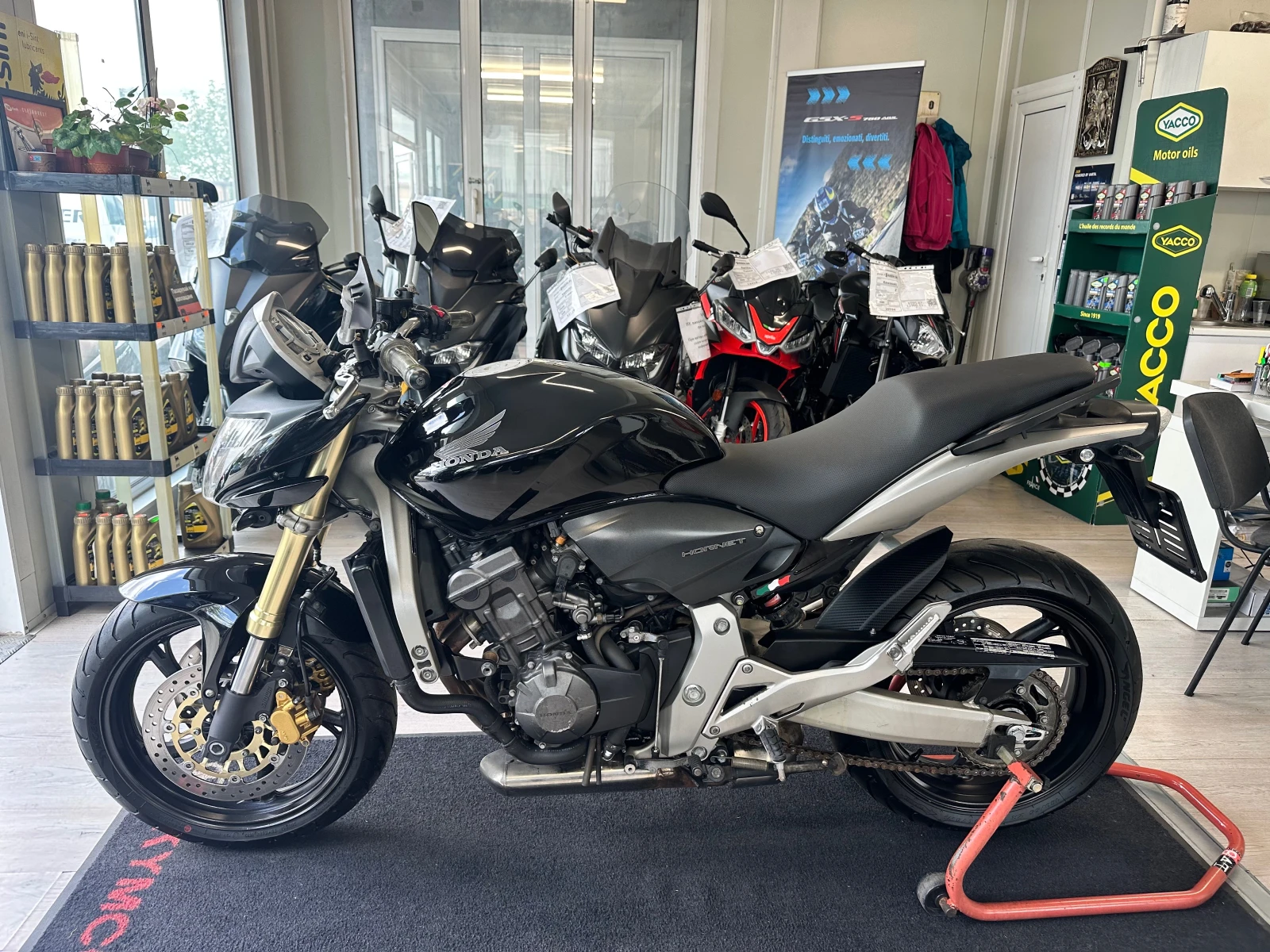 Honda Hornet 600i 04.2007г., снимка 17 - Мотоциклети и мототехника - 54619549