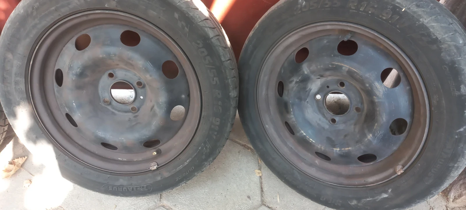 Гуми с джанти Други 205/55R16, снимка 3 - Гуми и джанти - 52880459