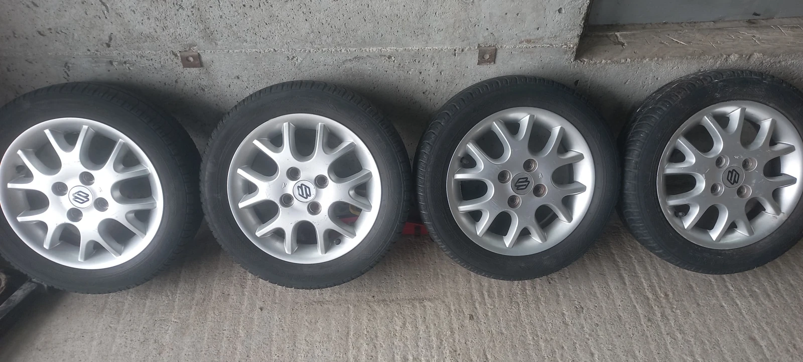 ���� � ������ 165/60R14 �� Suzuki Ignis | Mobile.bg � ����������� 1