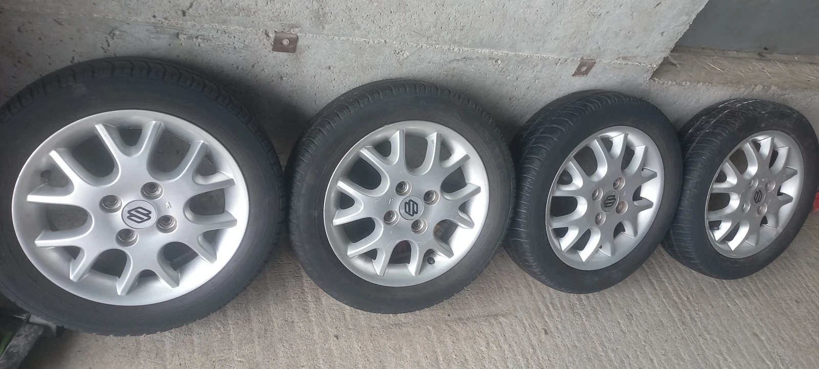 ���� � ������ 165/60R14 �� Suzuki Ignis | Mobile.bg � ����������� 2