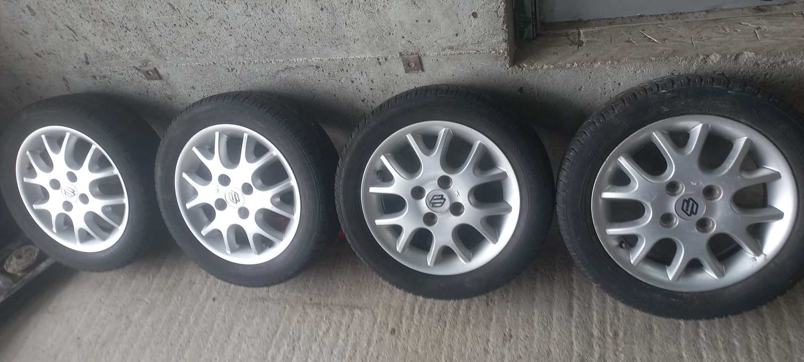 ���� � ������ 165/60R14 �� Suzuki Ignis | Mobile.bg � ����������� 3