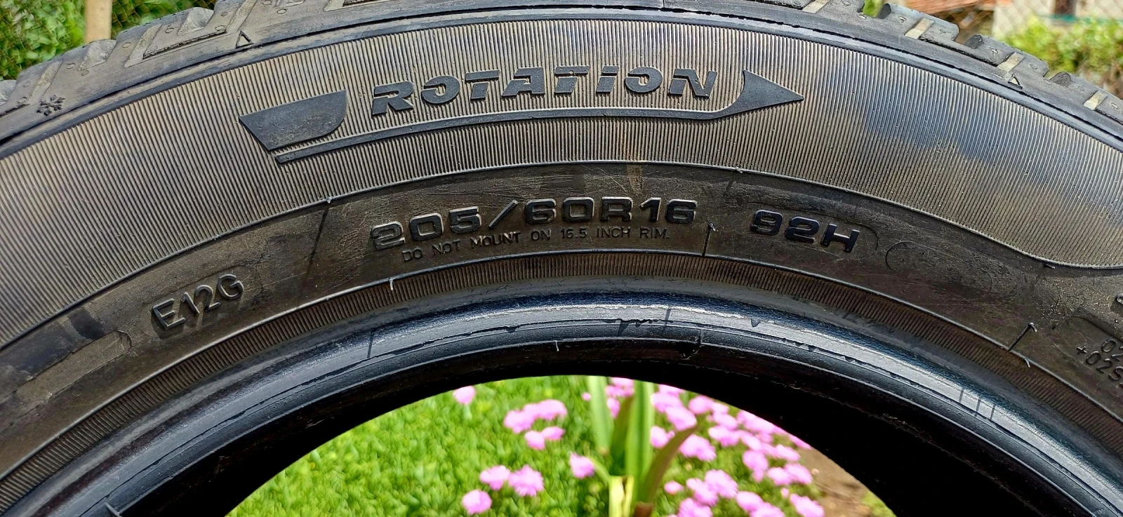 Гуми Зимни 205/60R16, снимка 4 - Гуми и джанти - 54794176