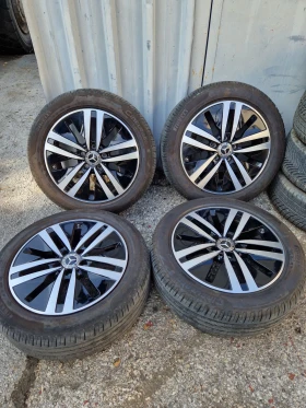 Гуми с джанти Pirelli 205/55R17, снимка 1 - Гуми и джанти - 46995207