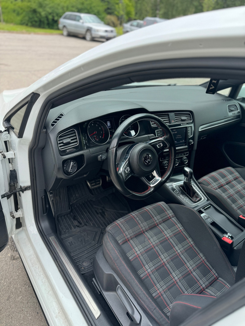 VW Golf GTI, снимка 8 - Автомобили и джипове - 45881291