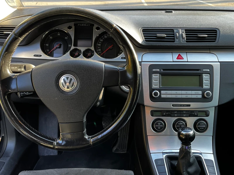 VW Passat 2.0TDI, снимка 7 - Автомобили и джипове - 47008031