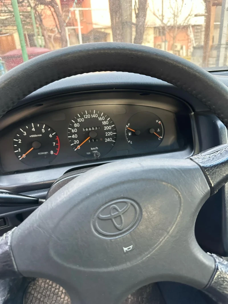 Toyota Carina, снимка 4 - Автомобили и джипове - 49166483