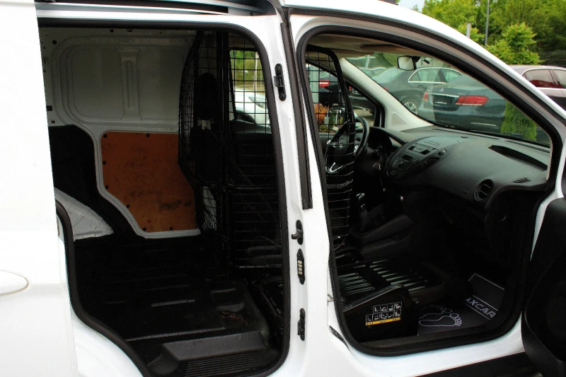 Ford Courier 1.5TDCi СОБСТВЕН ЛИЗИНГ, снимка 16 - Автомобили и джипове - 50568366