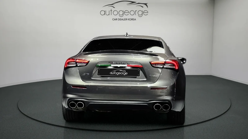 Maserati Ghibli 3.0, снимка 4 - Автомобили и джипове - 52447848