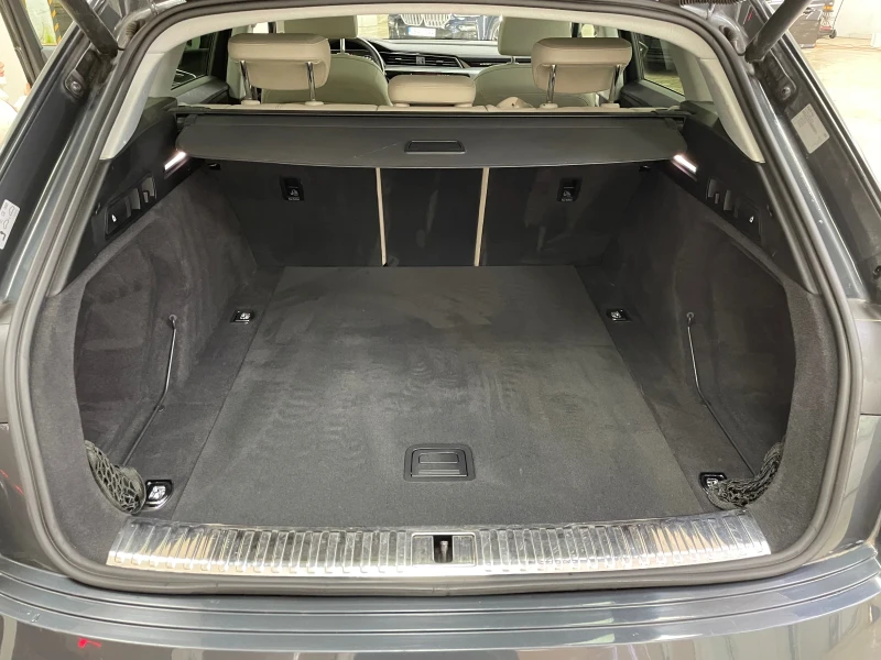 Audi E-Tron 55 QUATTRO 408 к.с. | SOH 95%, снимка 9 - Автомобили и джипове - 52740690