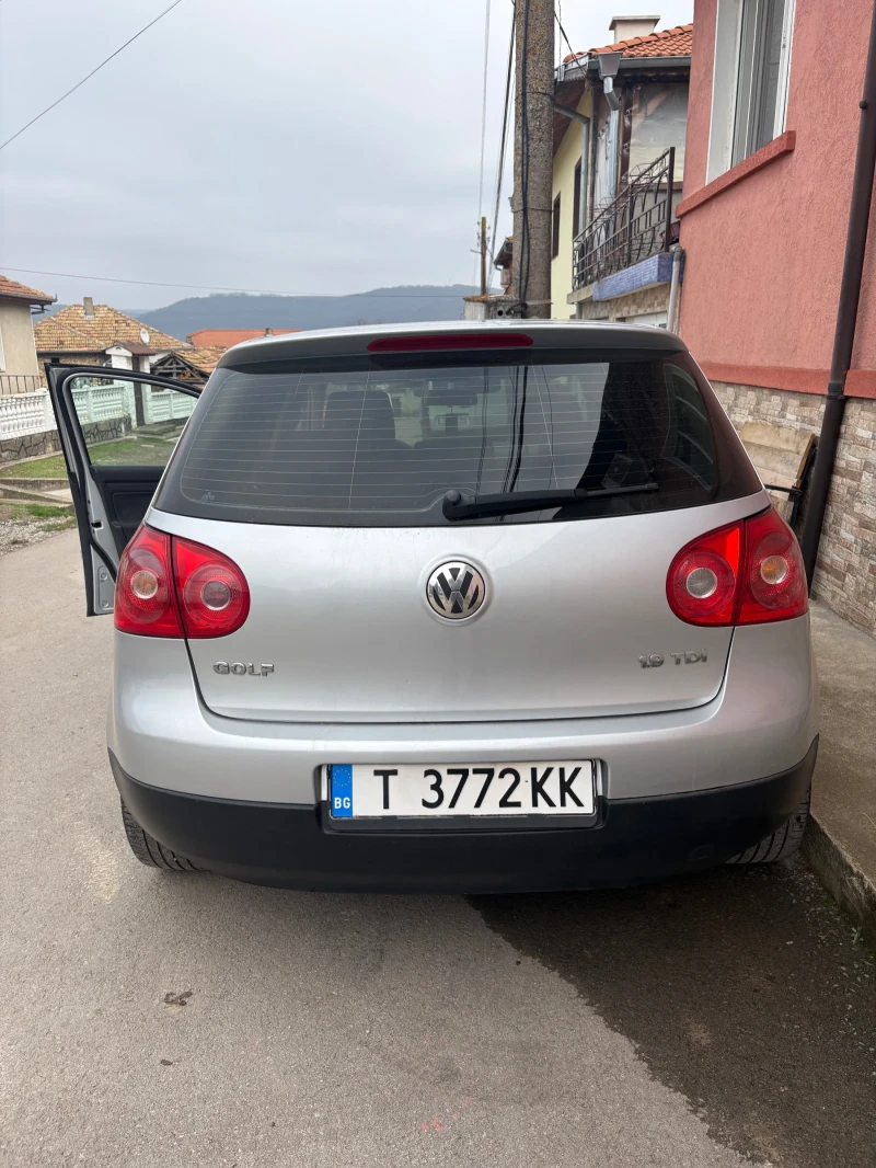 VW Golf, снимка 2 - Автомобили и джипове - 52801541