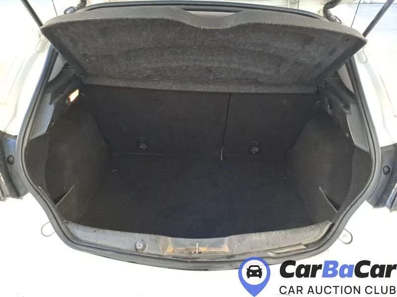 Alfa Romeo Giulietta 1.6JTD Очакван Внос!!!, снимка 12 - Автомобили и джипове - 53276917