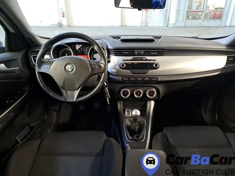 Alfa Romeo Giulietta 1.6JTD Очакван Внос!!!, снимка 15 - Автомобили и джипове - 53276917
