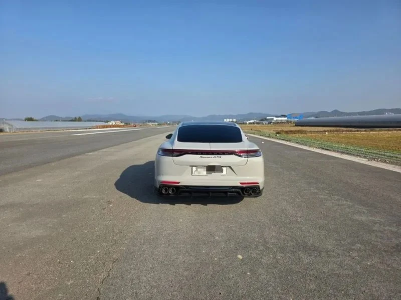 Porsche Panamera, снимка 2 - Автомобили и джипове - 56690385